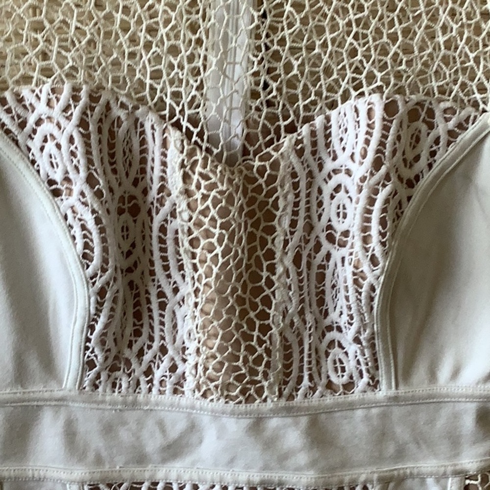 Gorgeous Dress NWT by Anthropologie 🌸🌸🌸💕🌺 - Picture 4 of 14